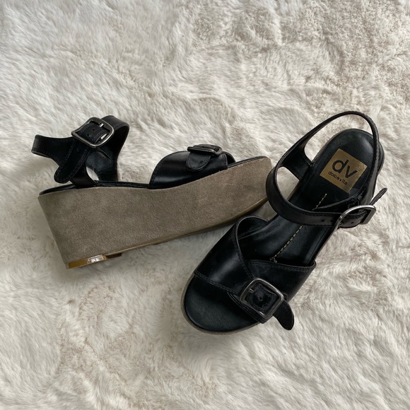 Dolce Vita Platform Sandals - Picture 1 of 3